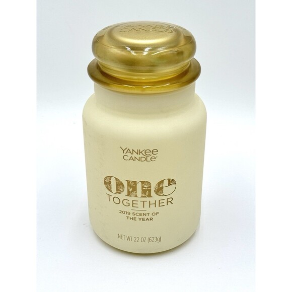 Yankee Candle One Together 2019 Scent of the Year Large Jar 22 oz 1 Wick New - Picture 1 of 8